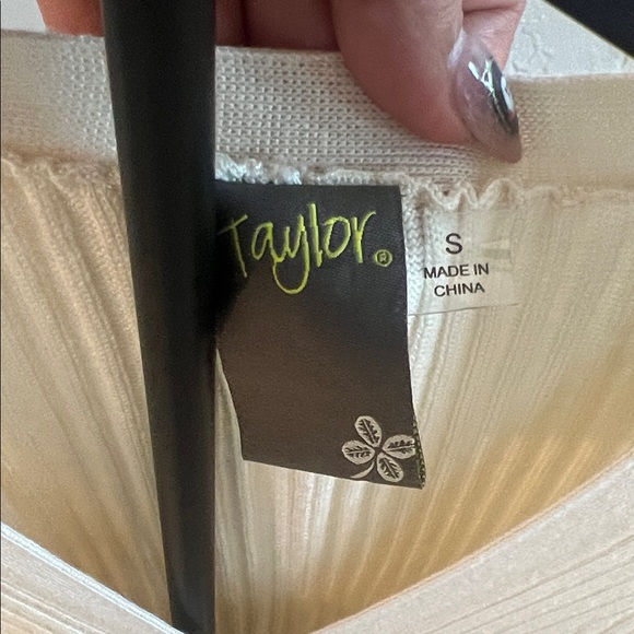 SOLD! - Picture 3 of 7